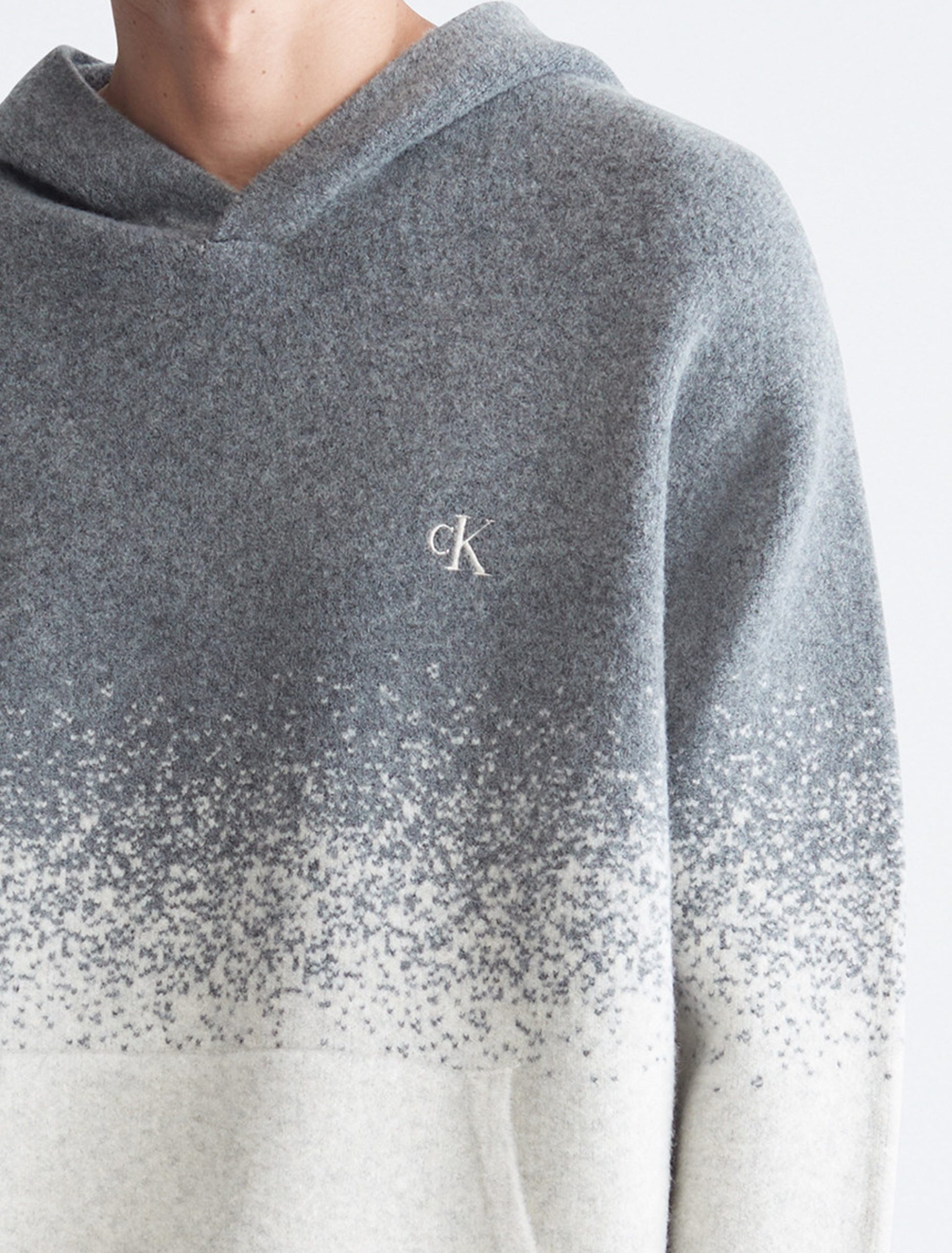 Long Sleeves Ombre Pullover Hoody - Image 2