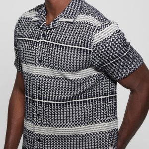 Arrow Jacquard Short Sleeve Shirt