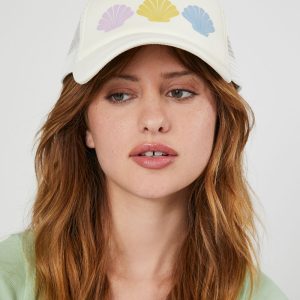 Seashell Graphic Trucker Hat