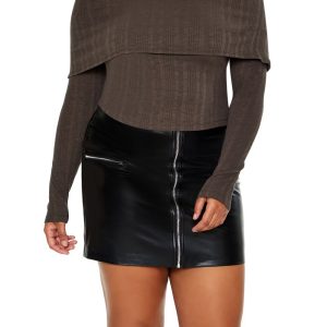 Plus Size Off-the-Shoulder Top