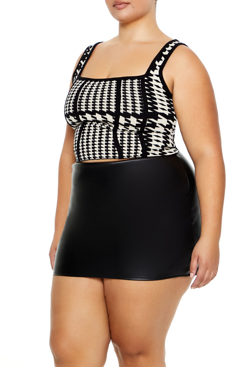 Plus Size Sweater-Knit Houndstooth Tank Top - Image 4