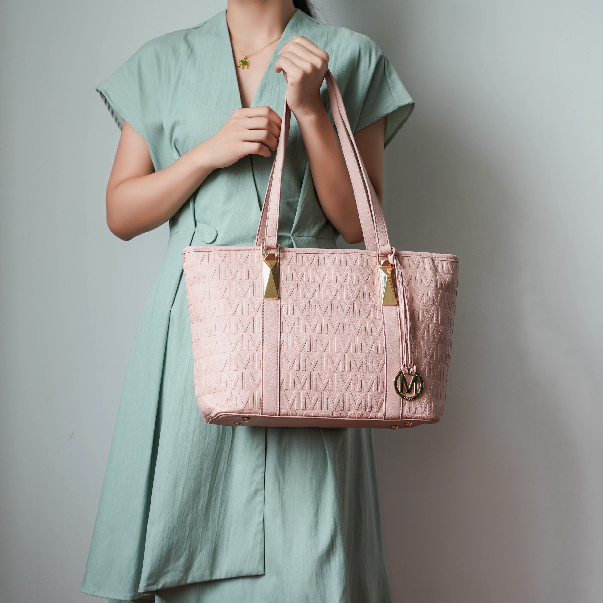 Arya Signature Tote and Set - Image 12
